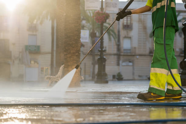 Best Pool Deck Cleaning  in Cortez, FL